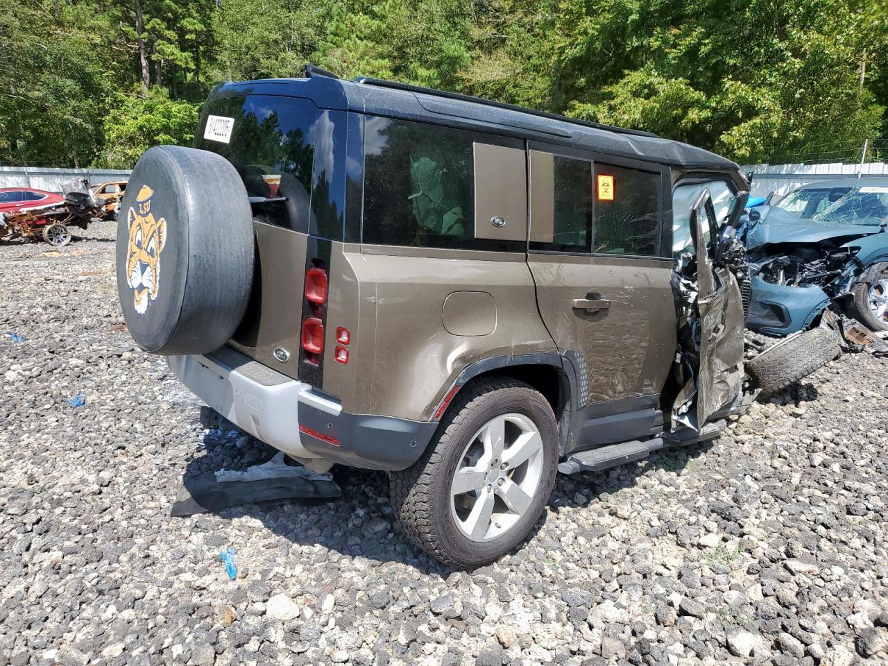 LAND ROVER DEFENDER 110 1ST EDITION