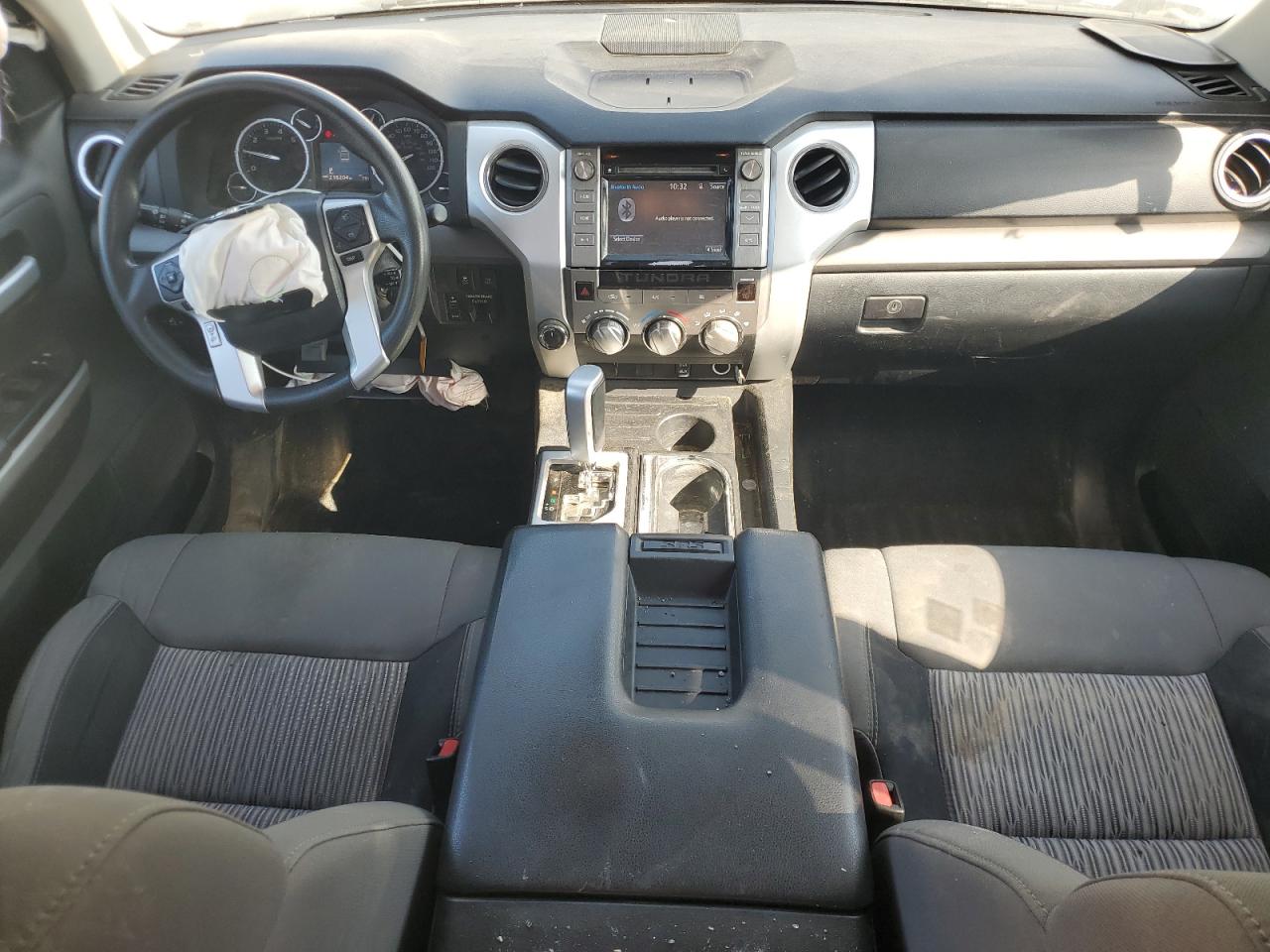 TOYOTA TUNDRA DOUBLE CAB SR