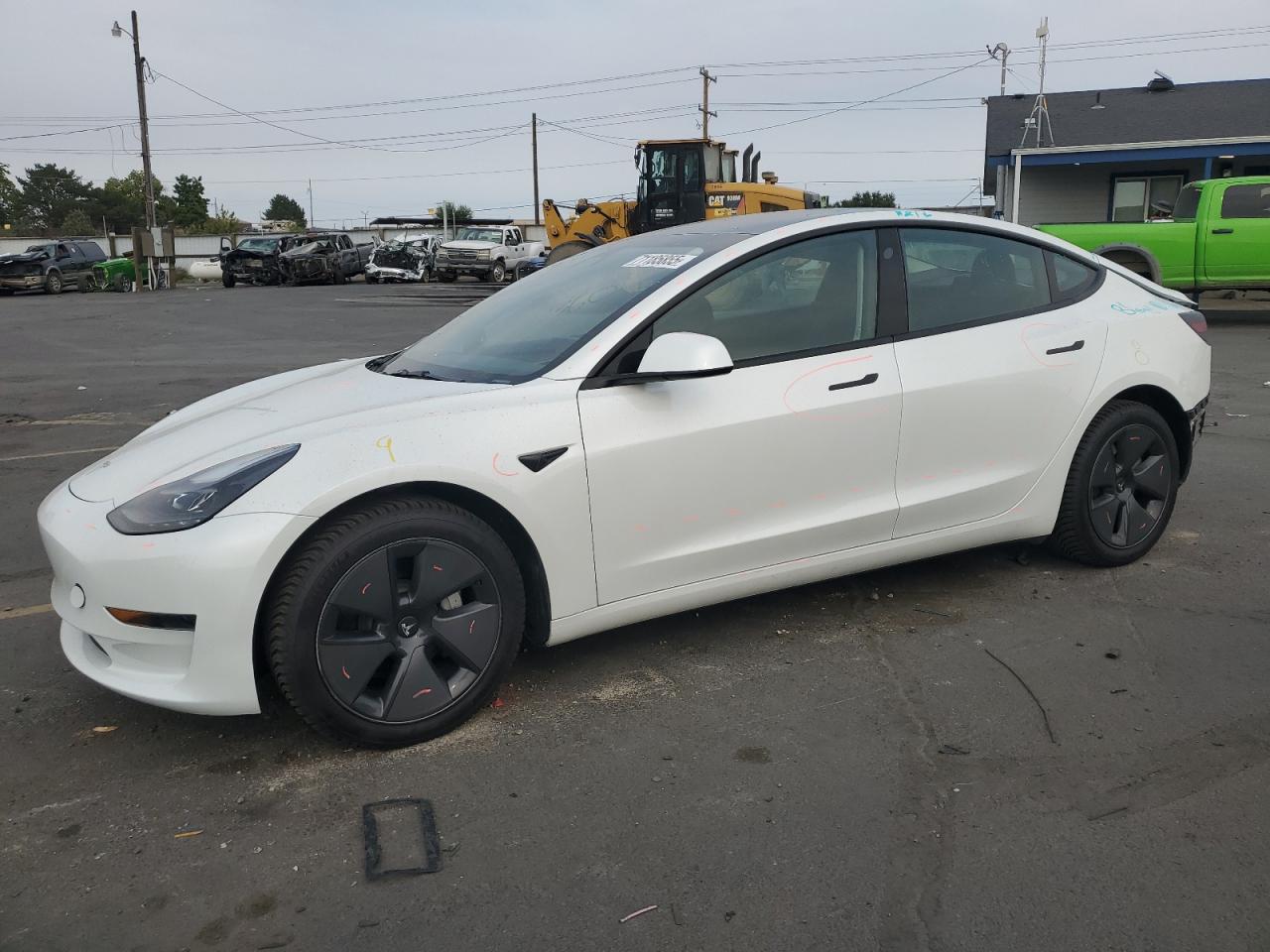 TESLA MODEL 3