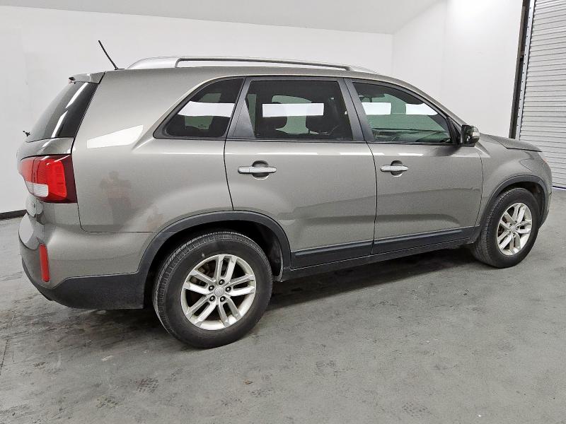 2014 KIA SORENTO LX - 5XYKT3A69EG519585