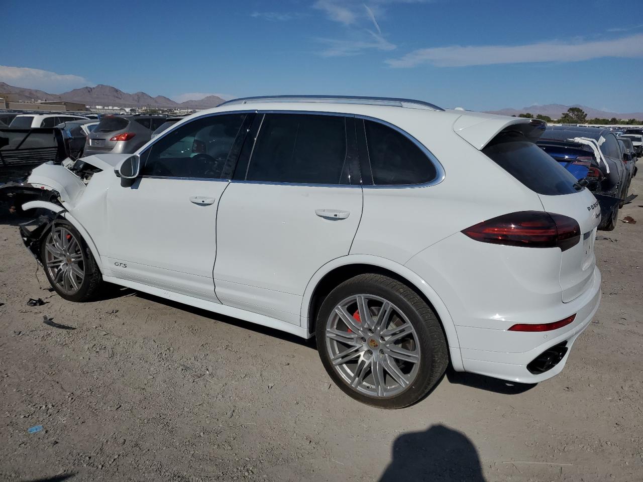 PORSCHE CAYENNE GTS