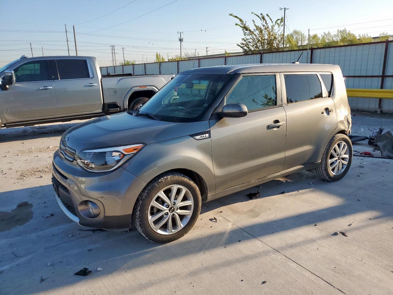 KIA SOUL +