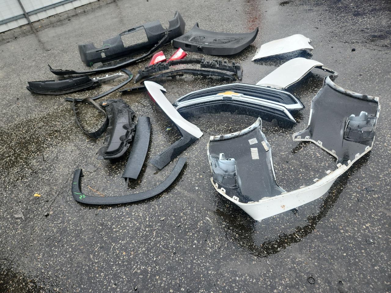 CHEVROLET TRAVERSE LS