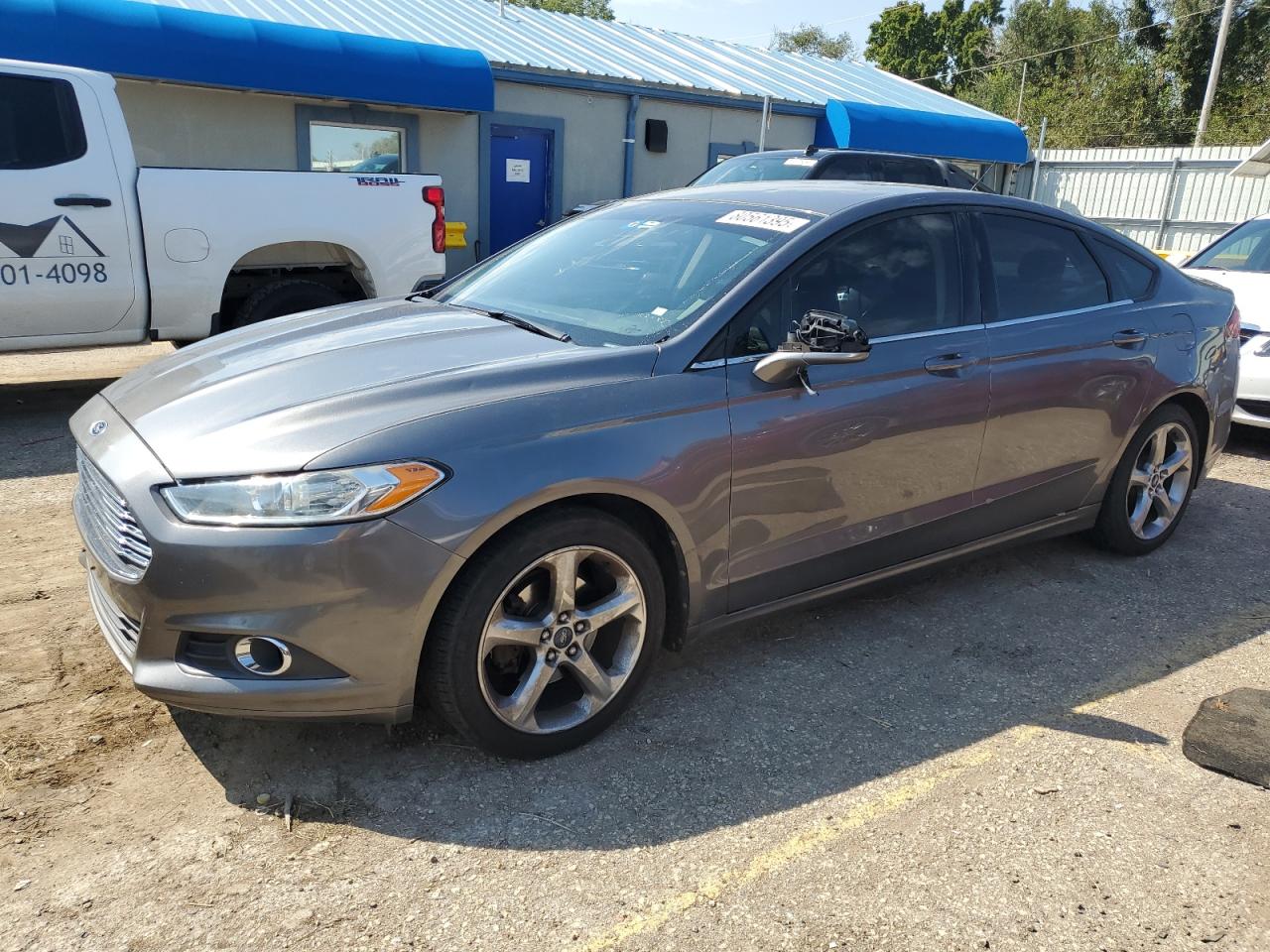 FORD FUSION SE