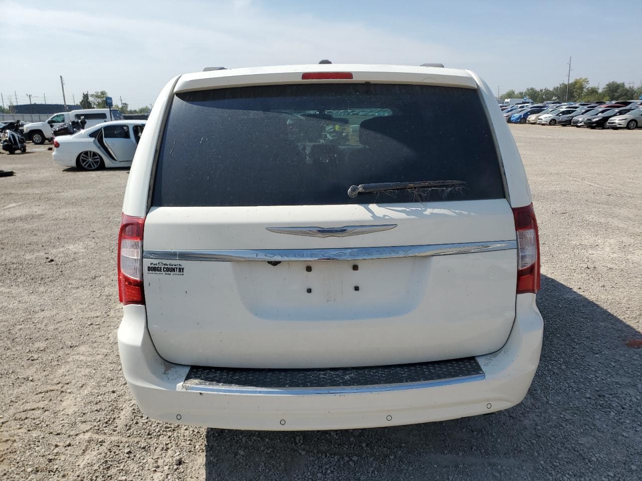 CHRYSLER TOWN & COUNTRY TOURING L