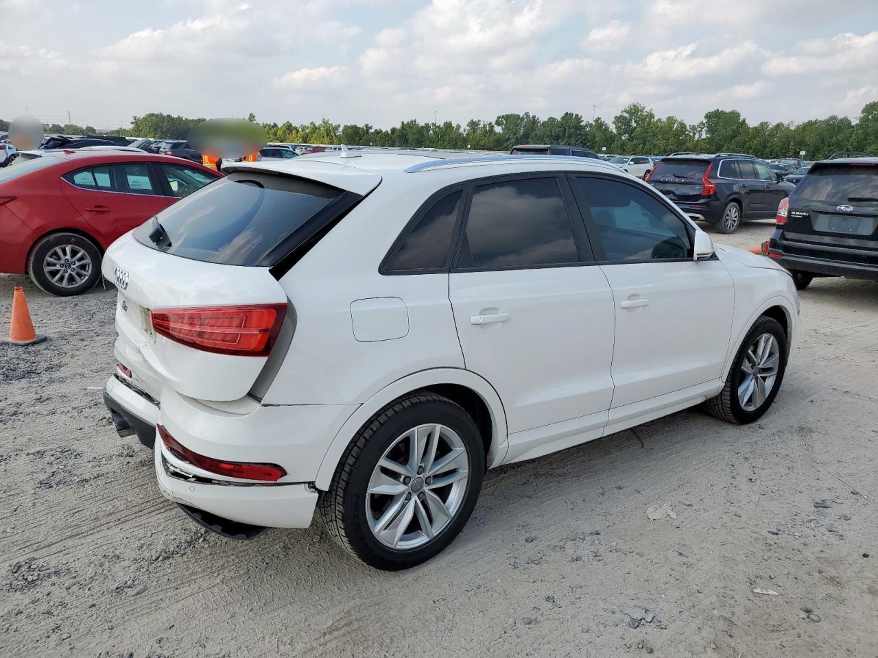 AUDI Q3 PREMIUM