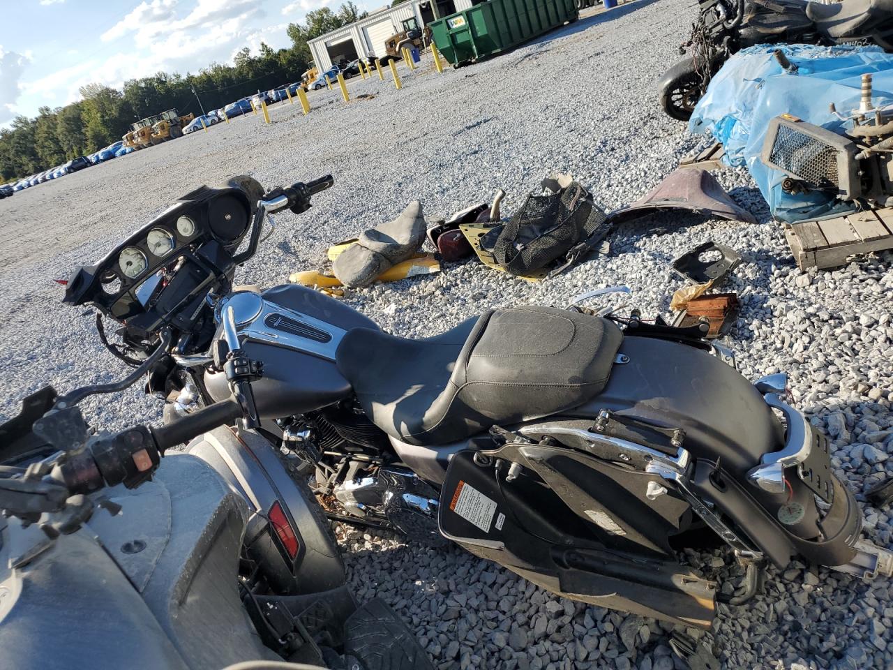 Lot #3291416168 2017 HARLEY-DAVIDSON FLHXS STRE