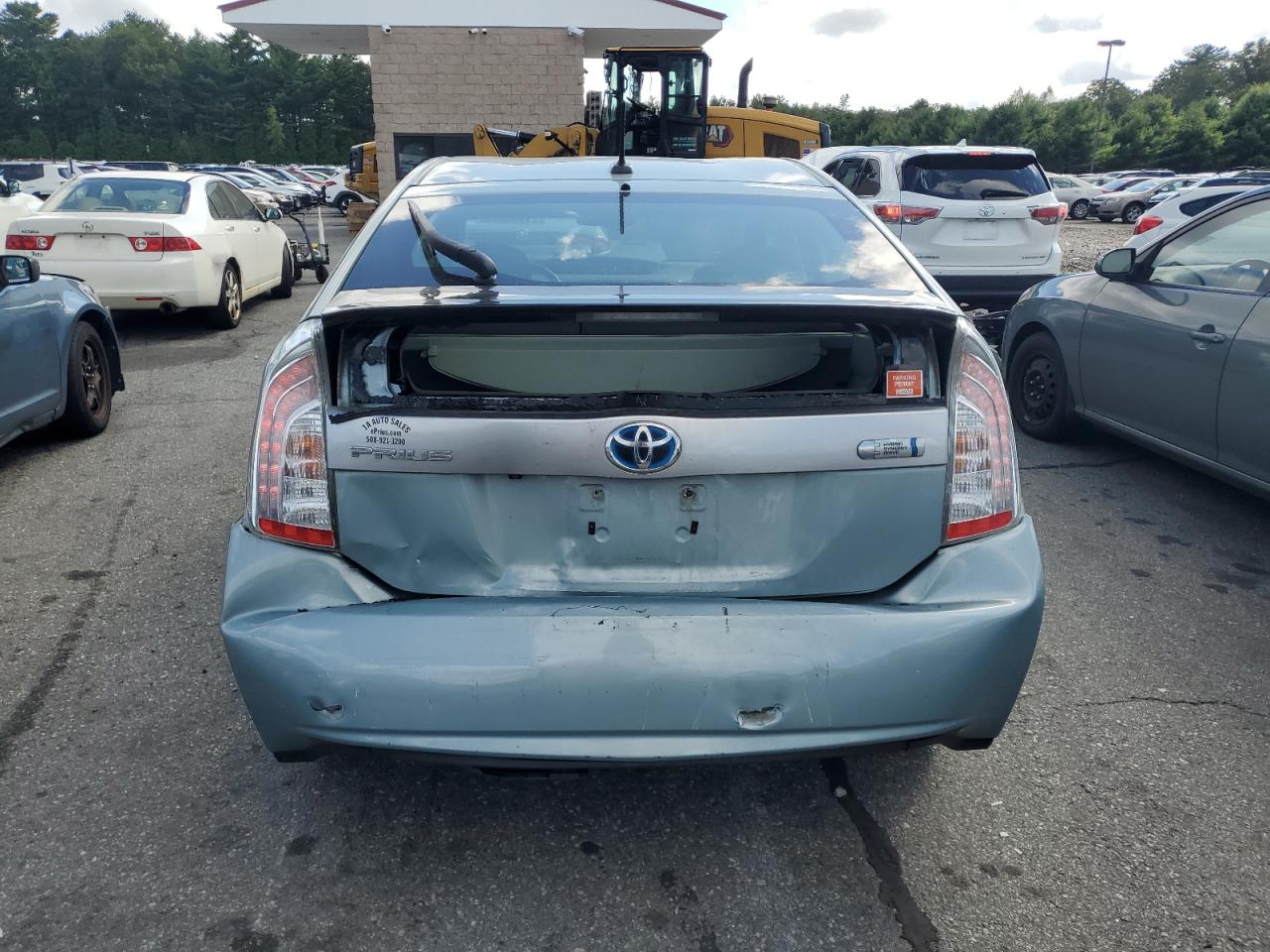 TOYOTA PRIUS PLUG-IN