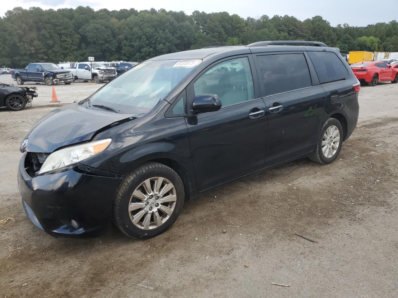 TOYOTA SIENNA XLE