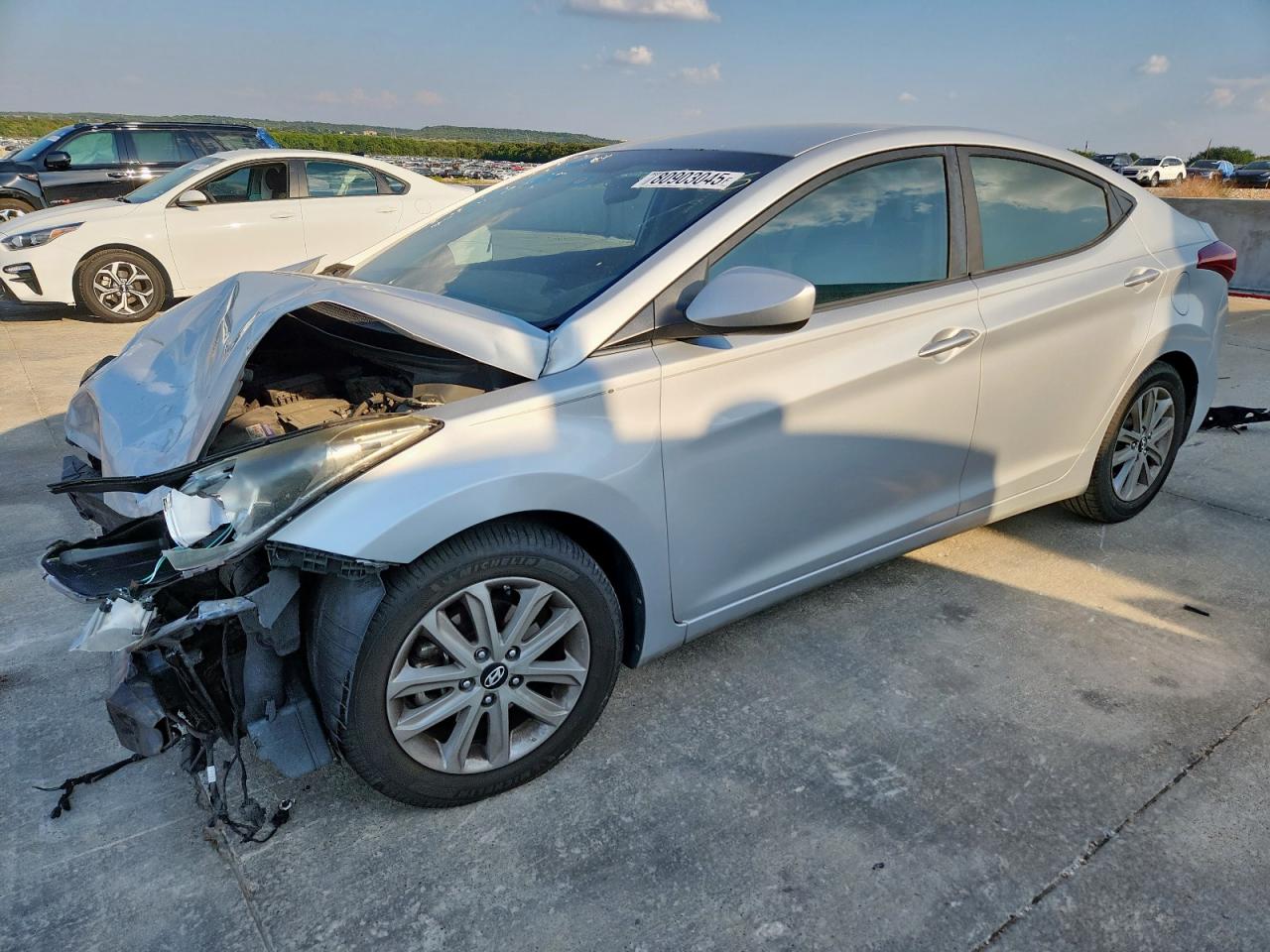  Salvage Hyundai ELANTRA