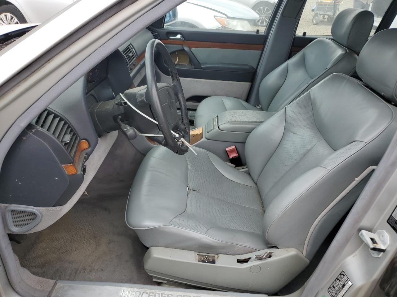 Lot #3301875466 1993 MERCEDES-BENZ 300 SE