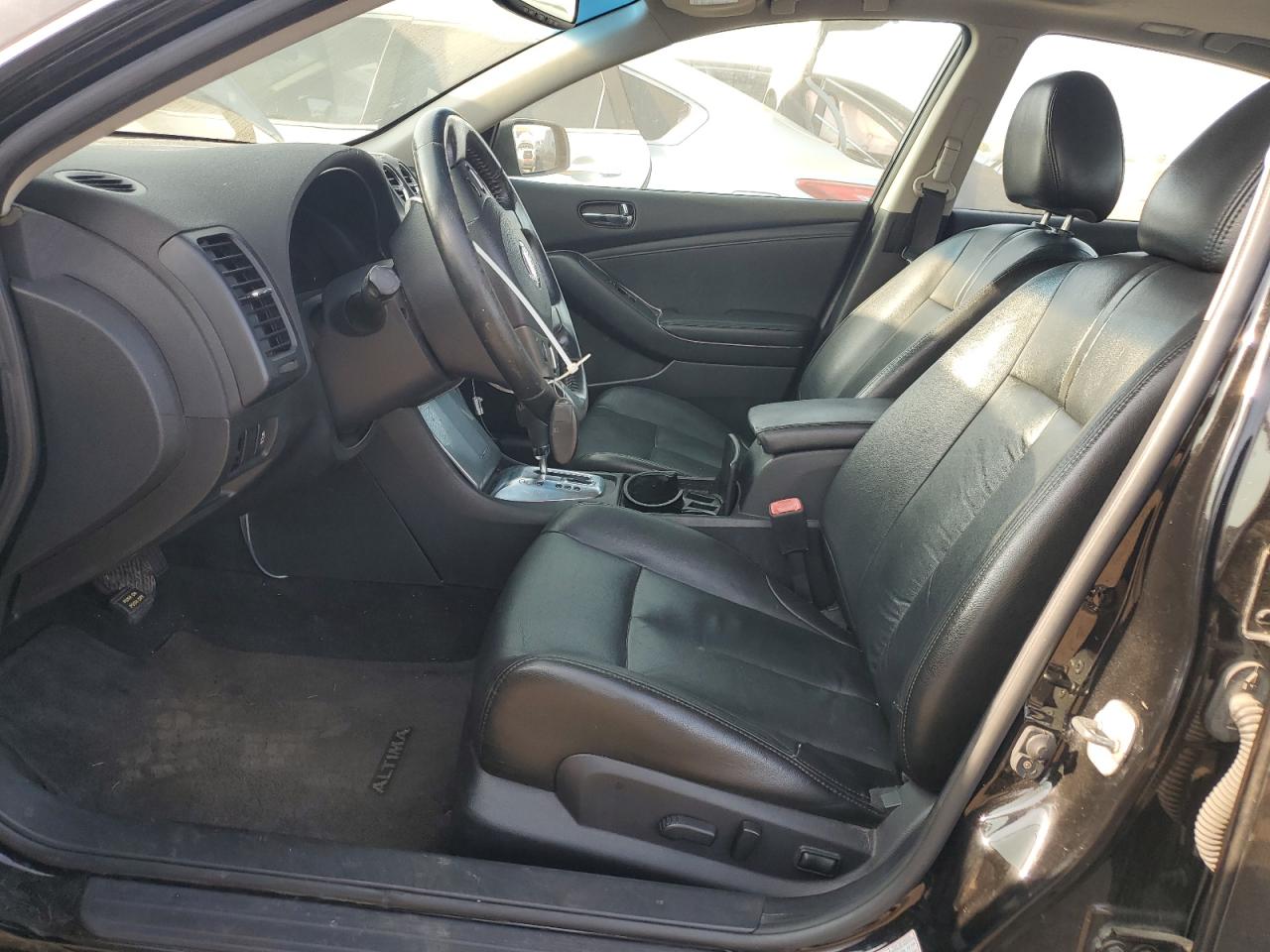 NISSAN ALTIMA BASE