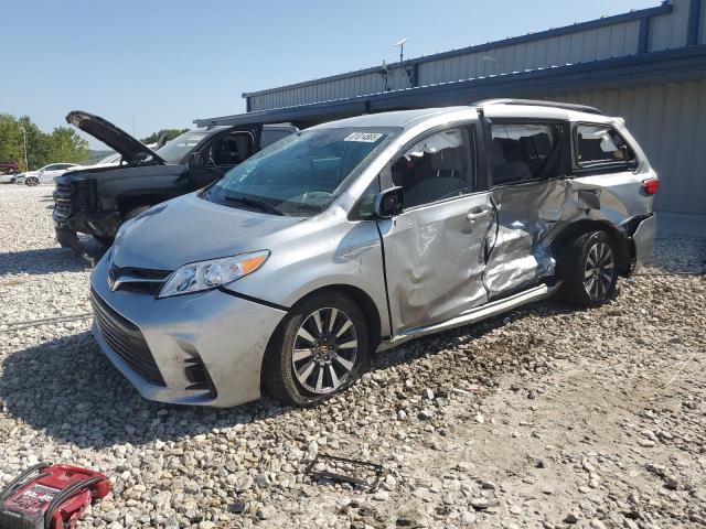 TOYOTA SIENNA LE