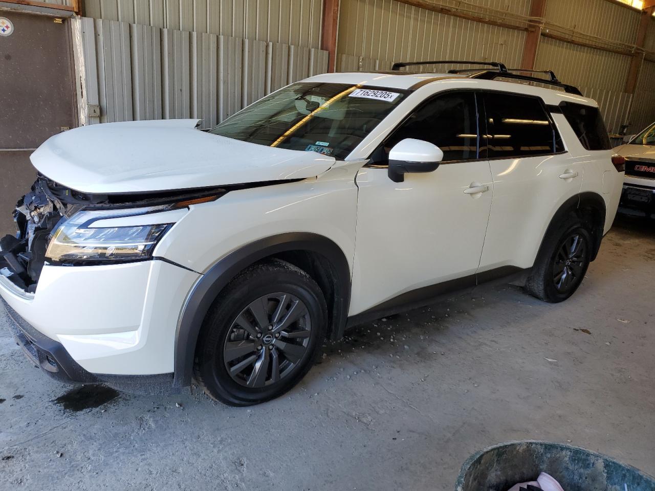 NISSAN PATHFINDER SV