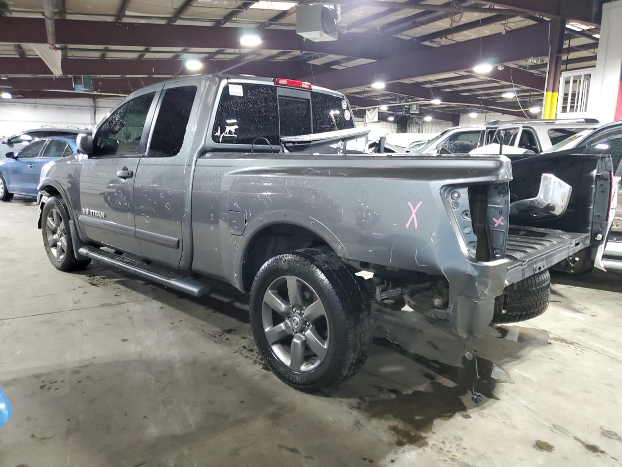 NISSAN TITAN S