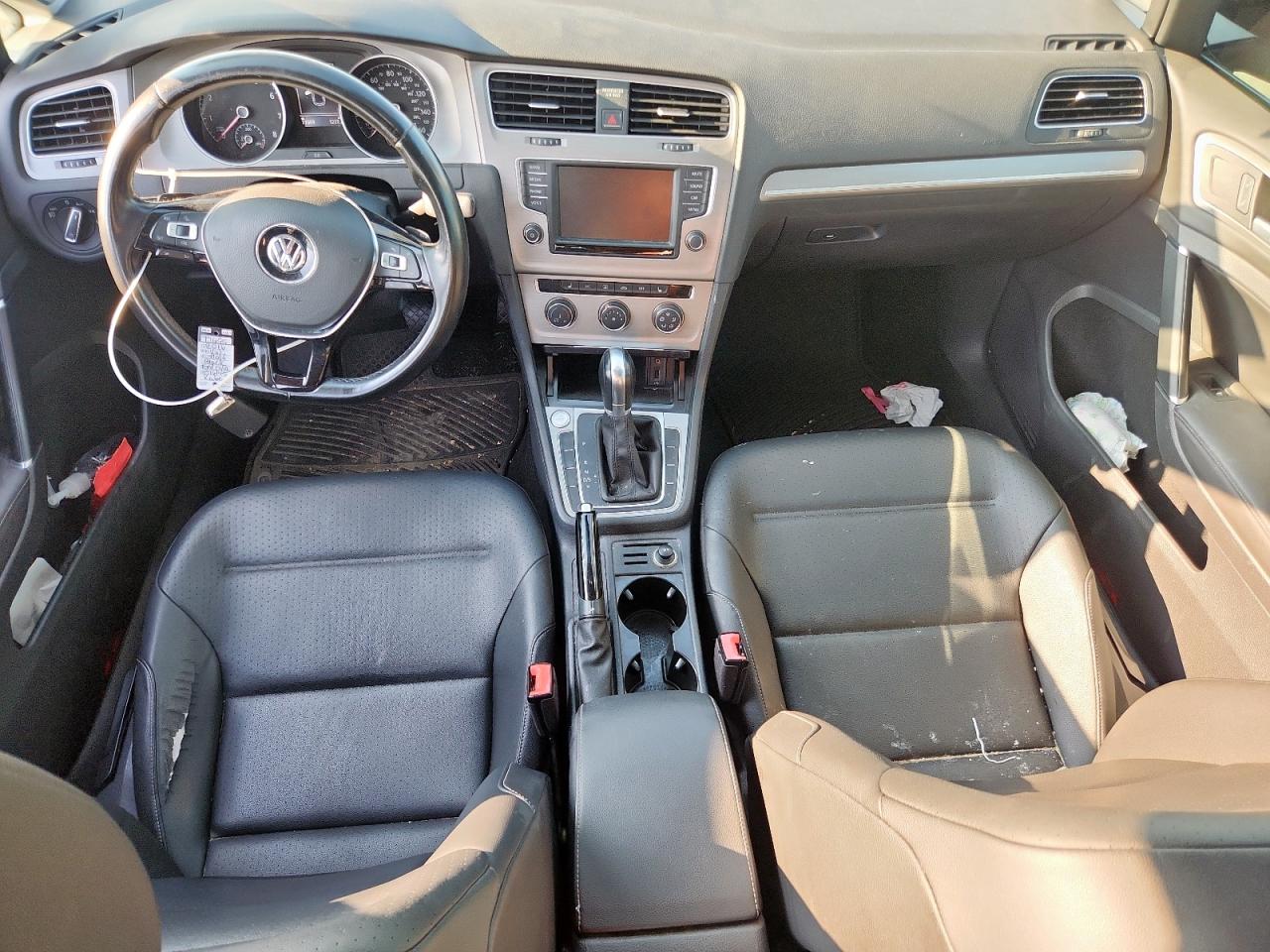 VOLKSWAGEN GOLF SPORTSVAN S