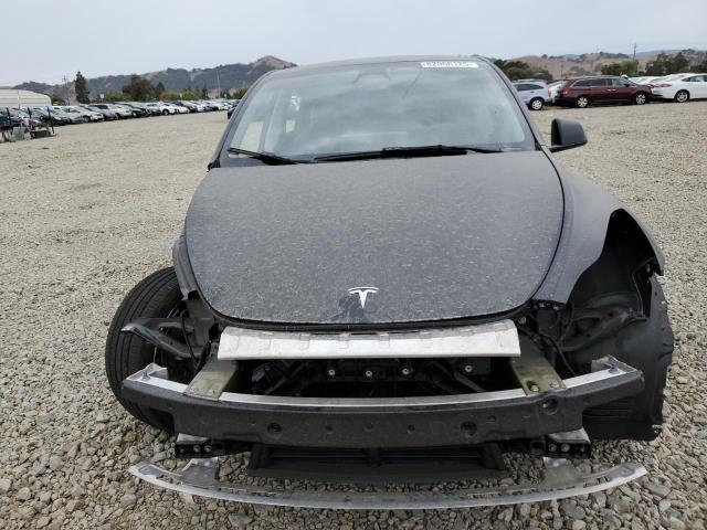 2024 TESLA MODEL Y 7SAYGDEF9RF213940
