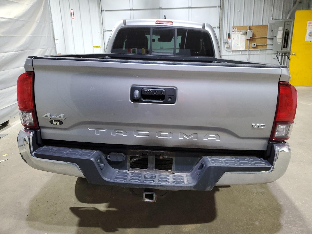 TOYOTA TACOMA ACCESS CAB