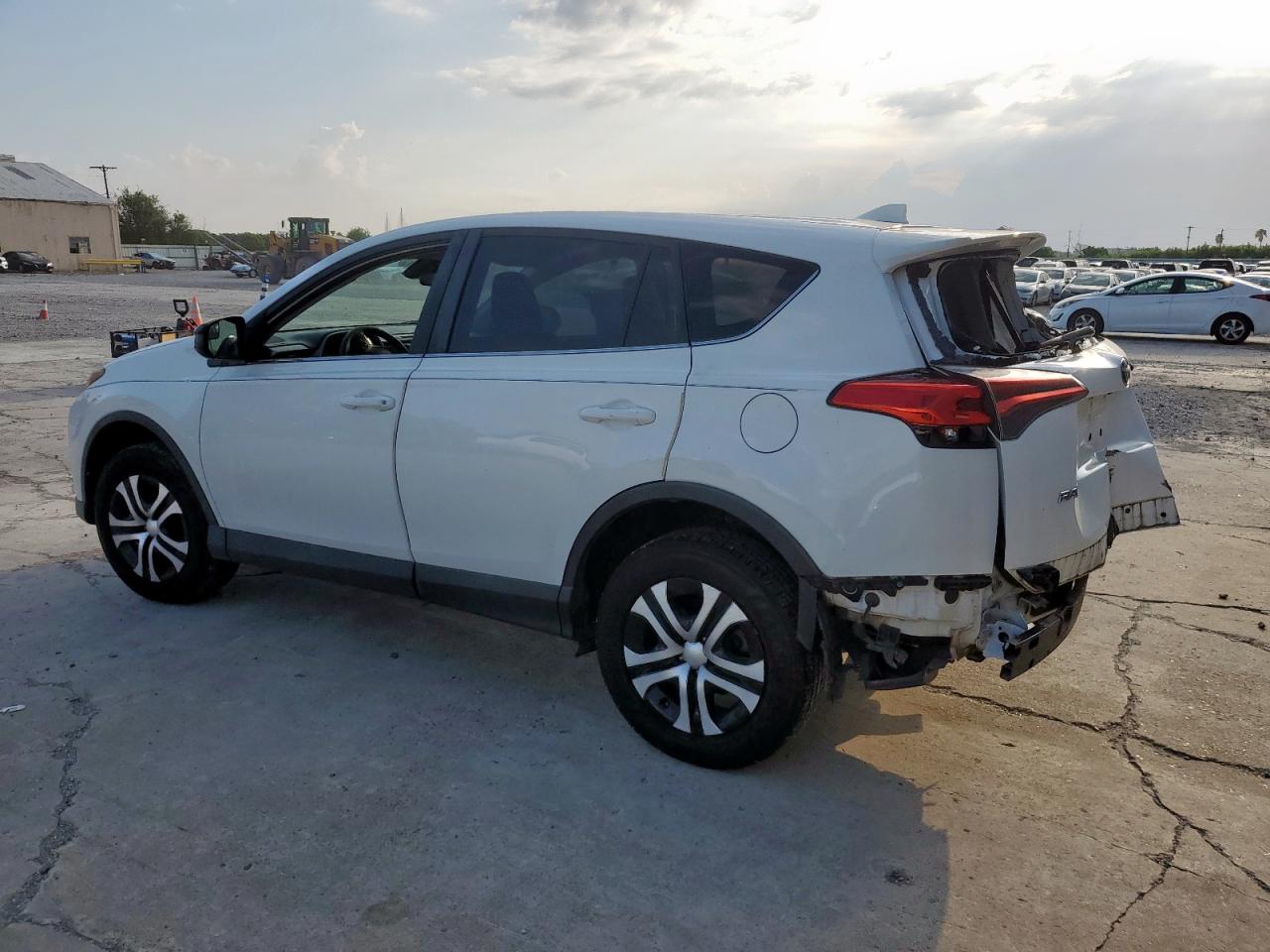 TOYOTA RAV4 LE