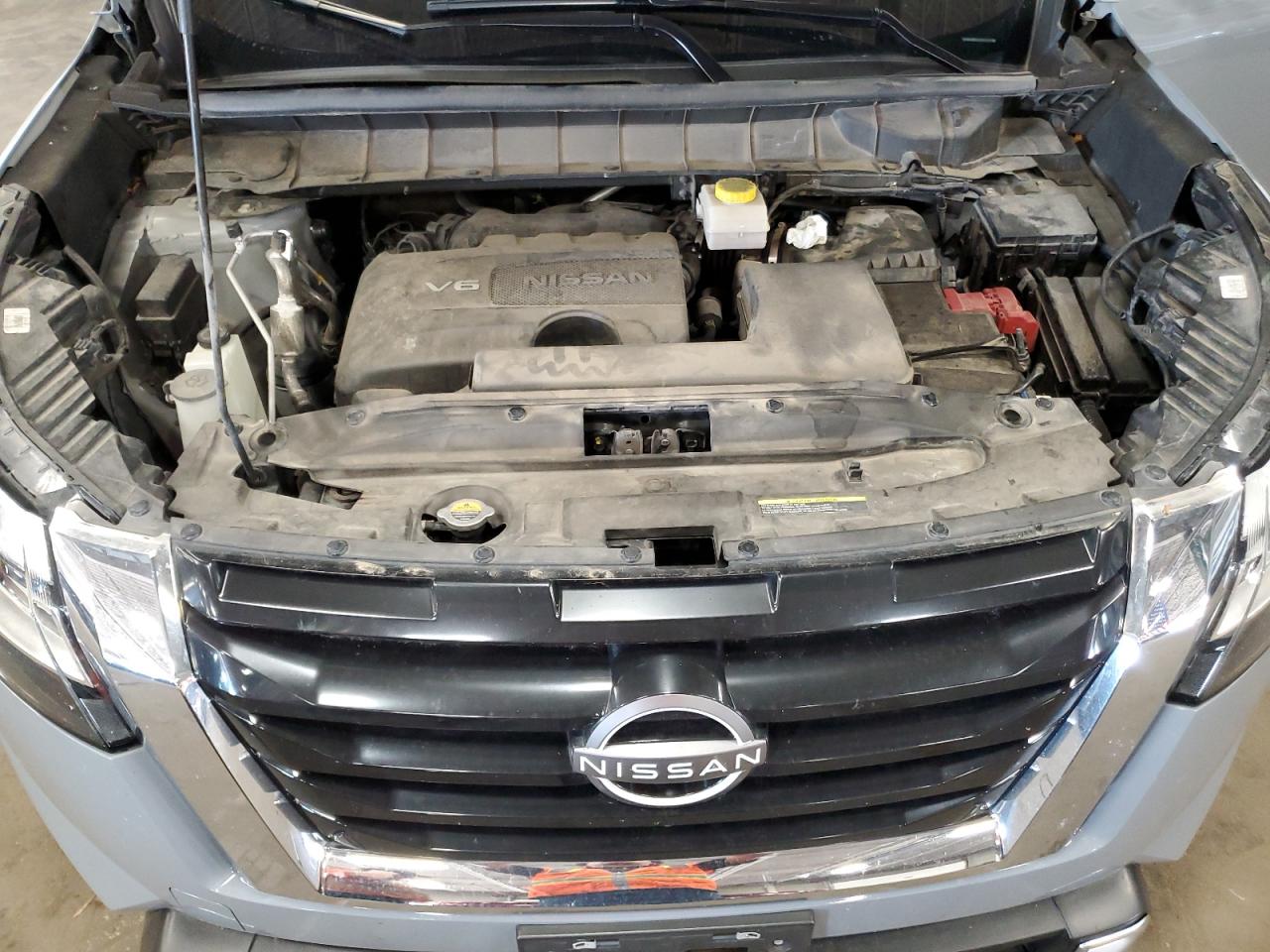 NISSAN PATHFINDER PLATINUM