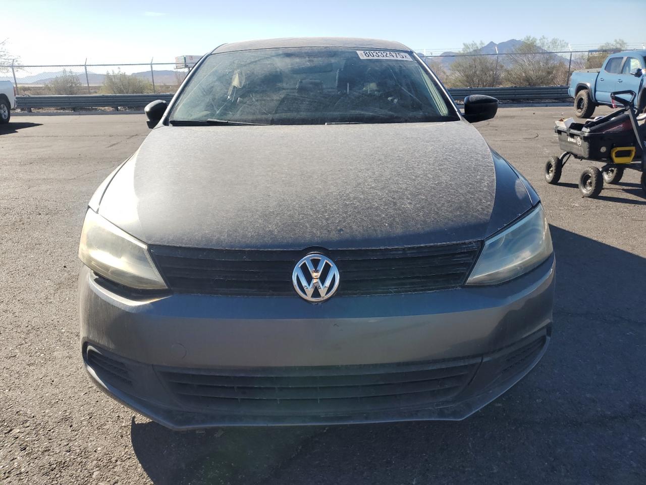 VOLKSWAGEN JETTA BASE