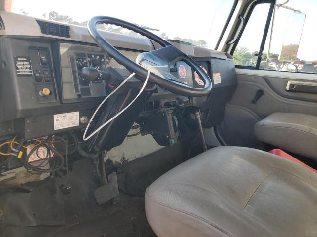 2001 INTERNATIONAL 4000 4700 #3237052029