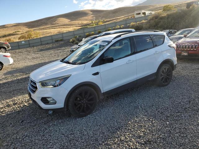Global Auto Auctions: 2017 FORD ESCAPE SE
