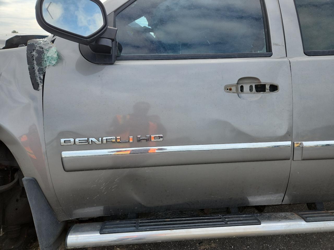 GMC SIERRA 2500HD K2500 DENALI