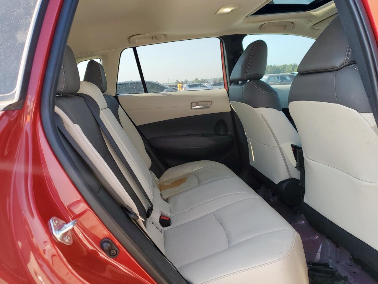 TOYOTA COROLLA CROSS XLE