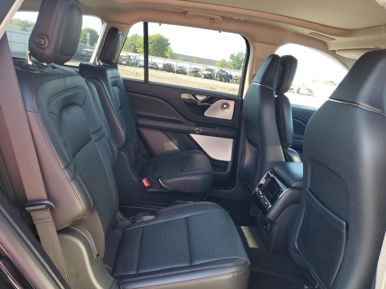 LINCOLN AVIATOR RESERVE