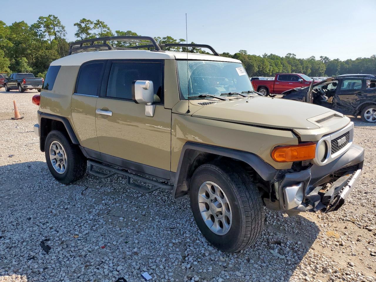 TOYOTA FJ CRUISER