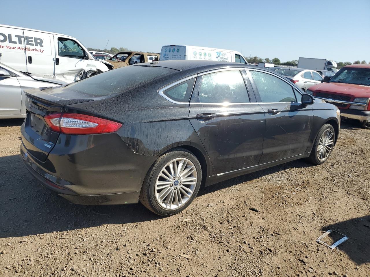FORD FUSION SE
