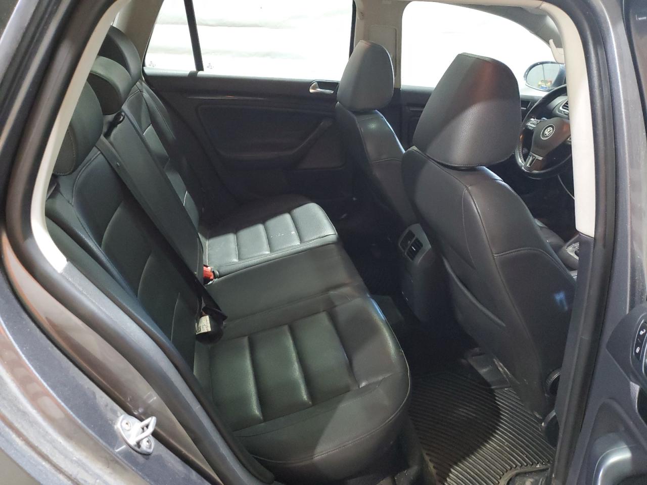 VOLKSWAGEN JETTA TDI