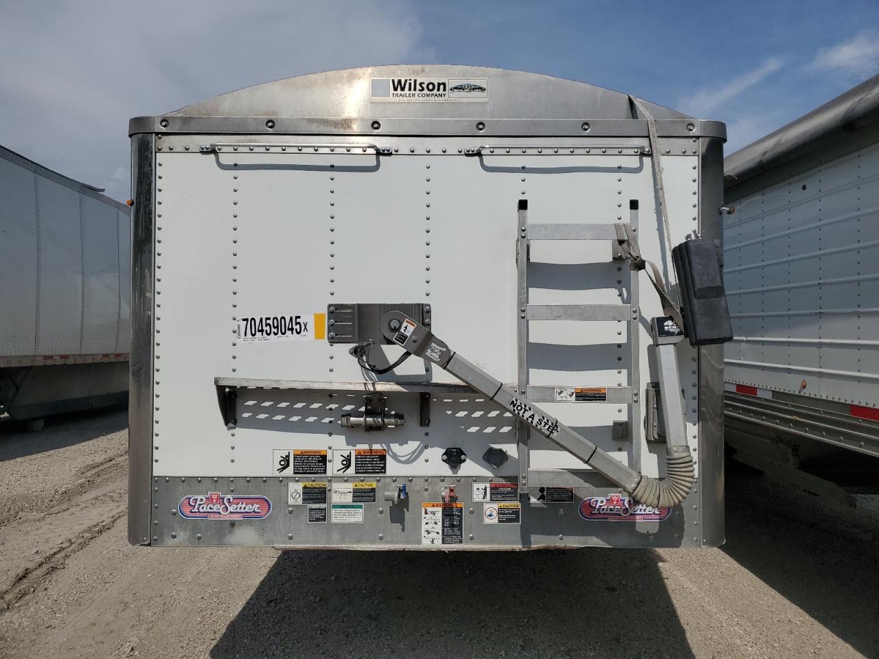 Lot #3235861029 2011 WILSON TRLR