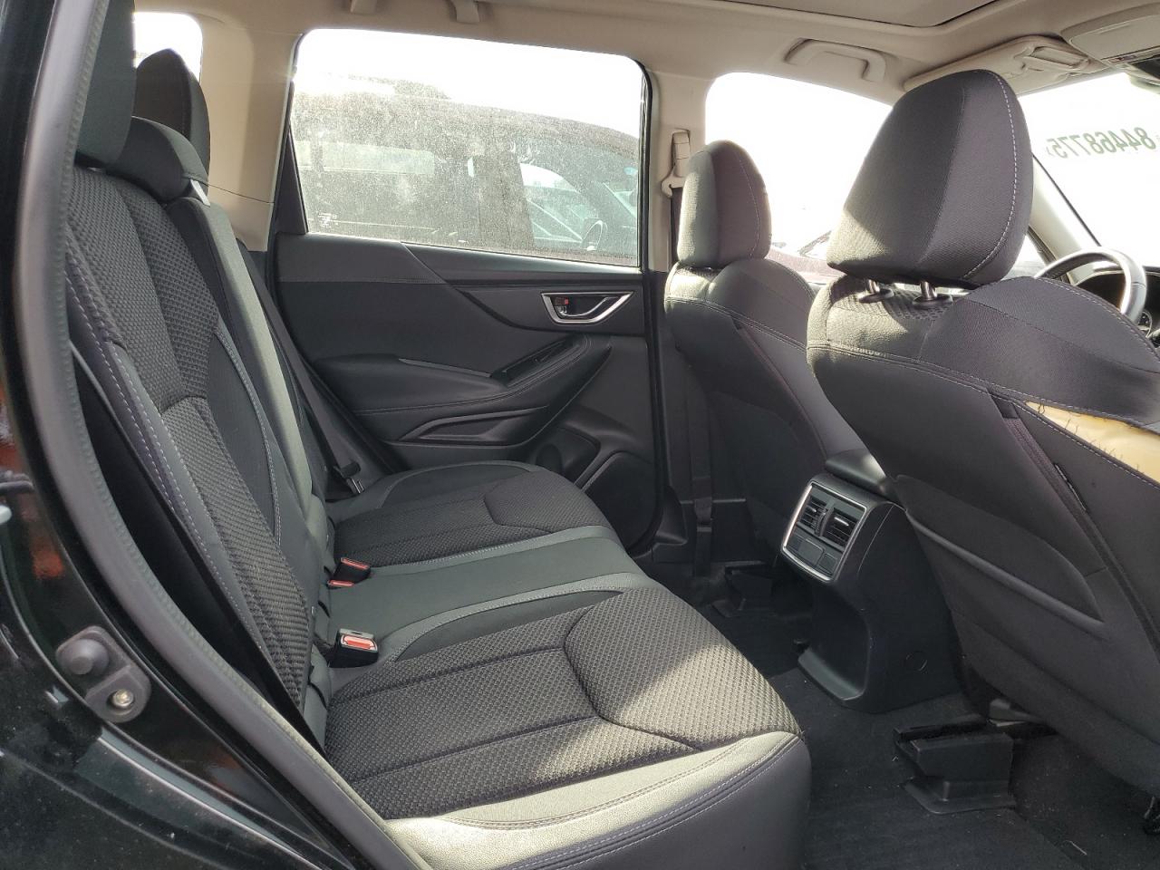 SUBARU FORESTER PREMIUM