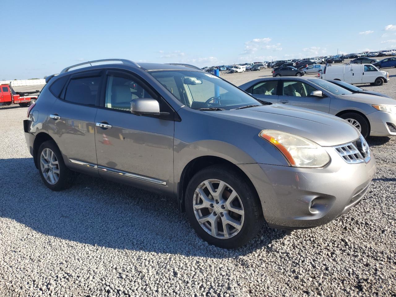 NISSAN ROGUE S