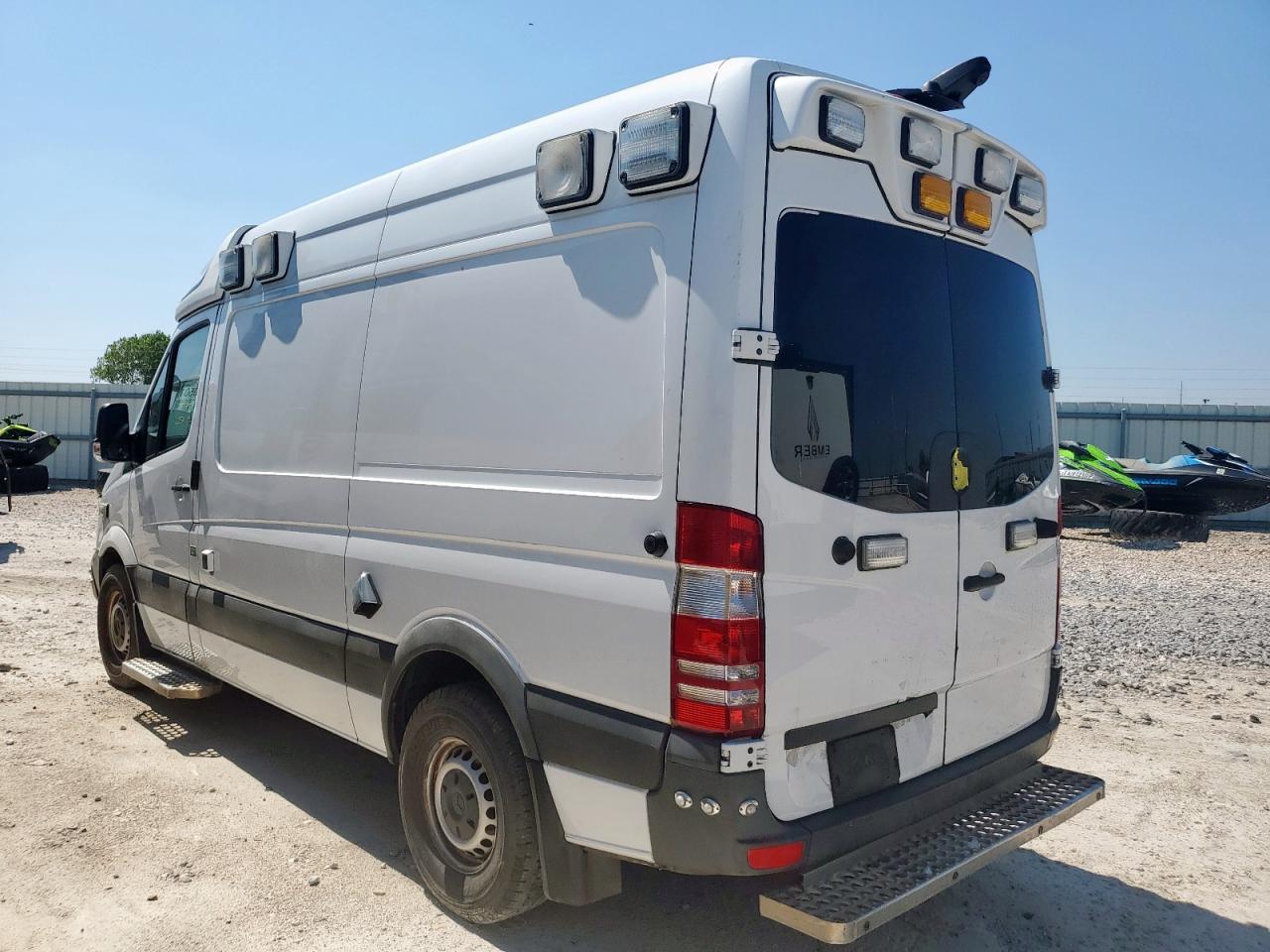 MERCEDES-BENZ SPRINTER 2500