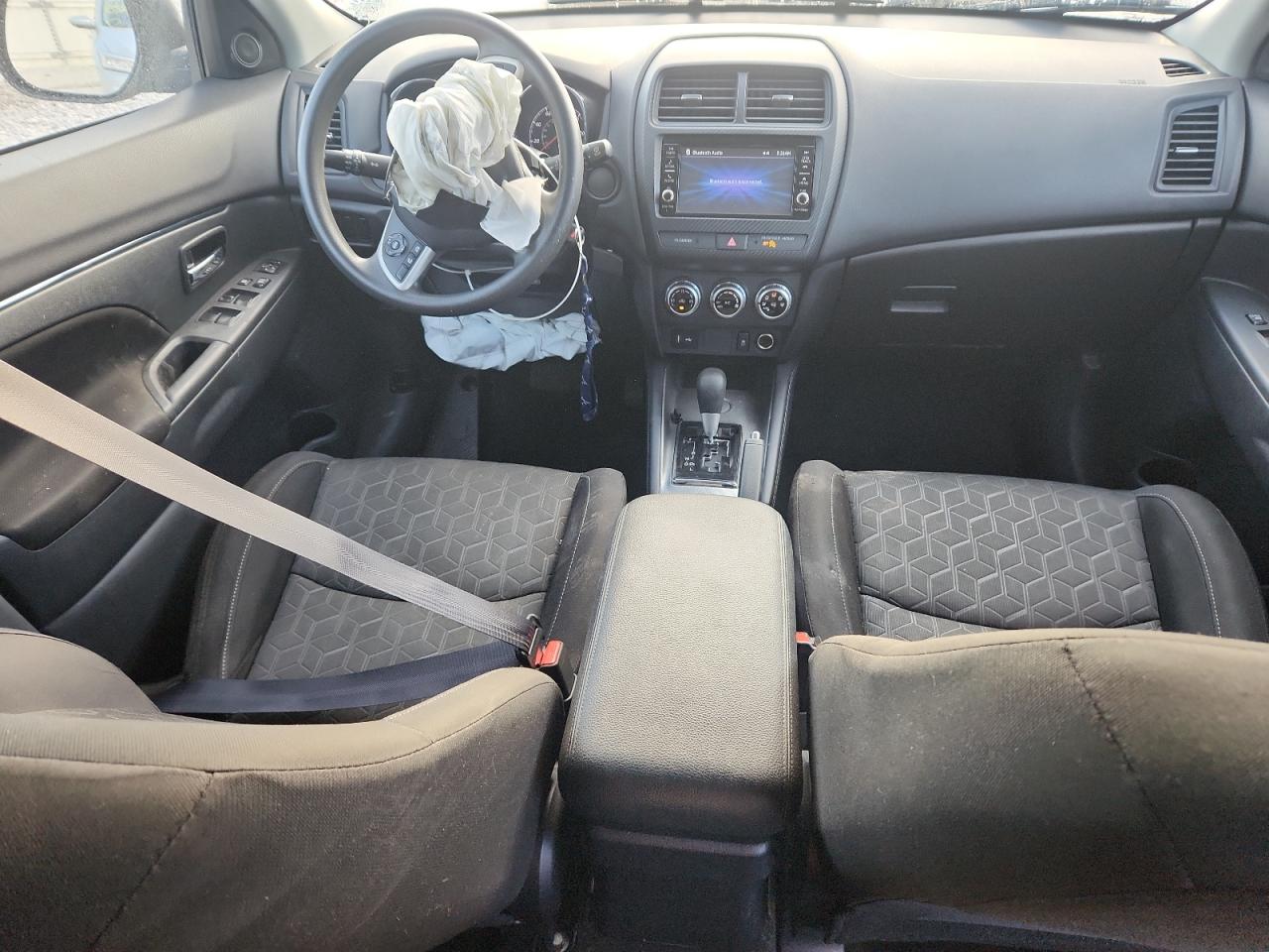 MITSUBISHI OUTLANDER ES