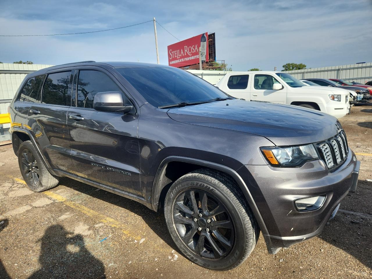 JEEP GRAND CHEROKEE LAREDO