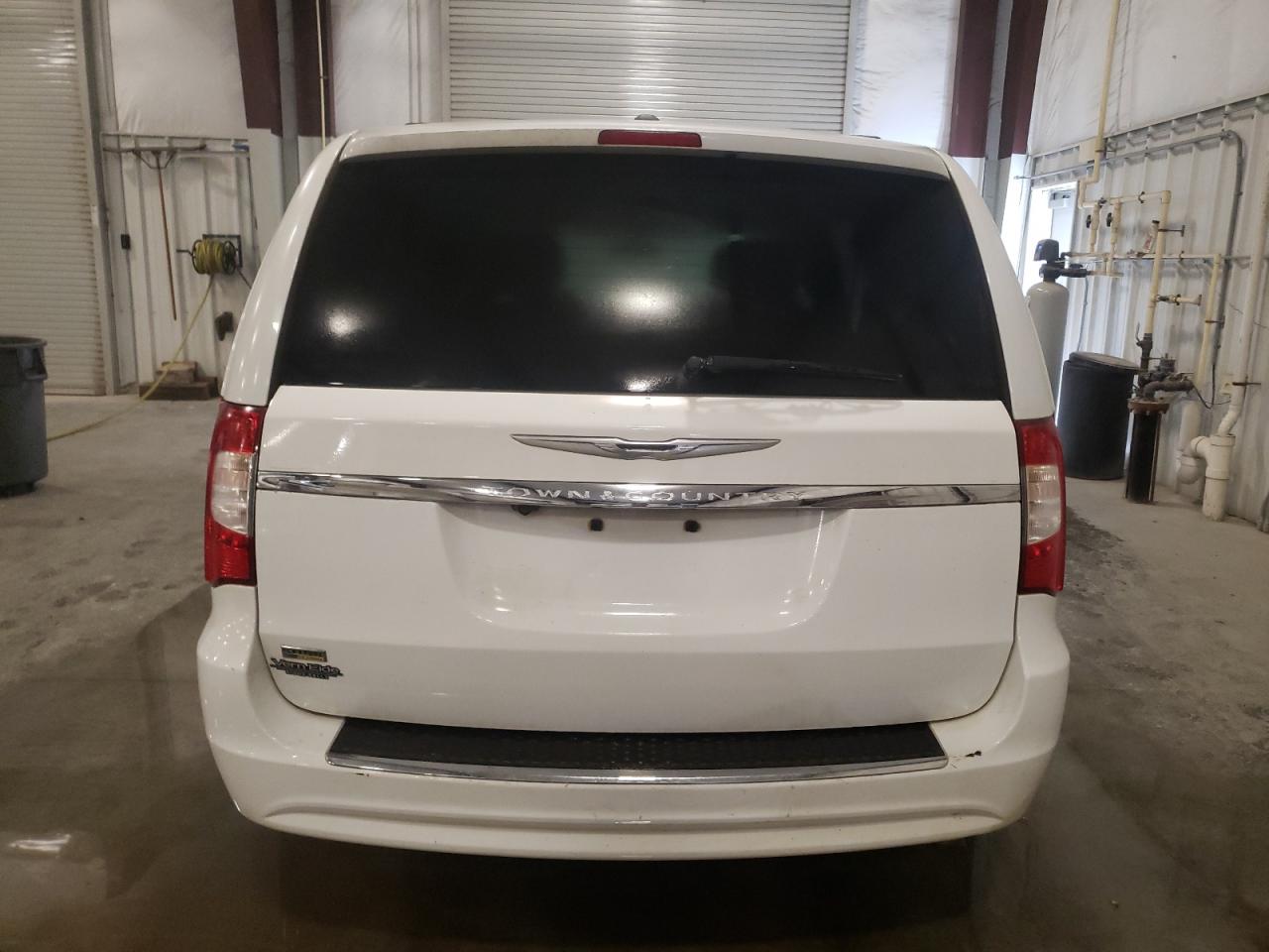 CHRYSLER TOWN & COUNTRY TOURING