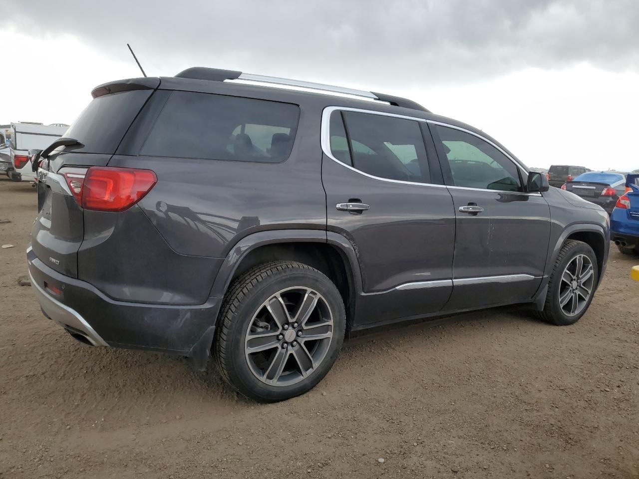 GMC ACADIA DENALI