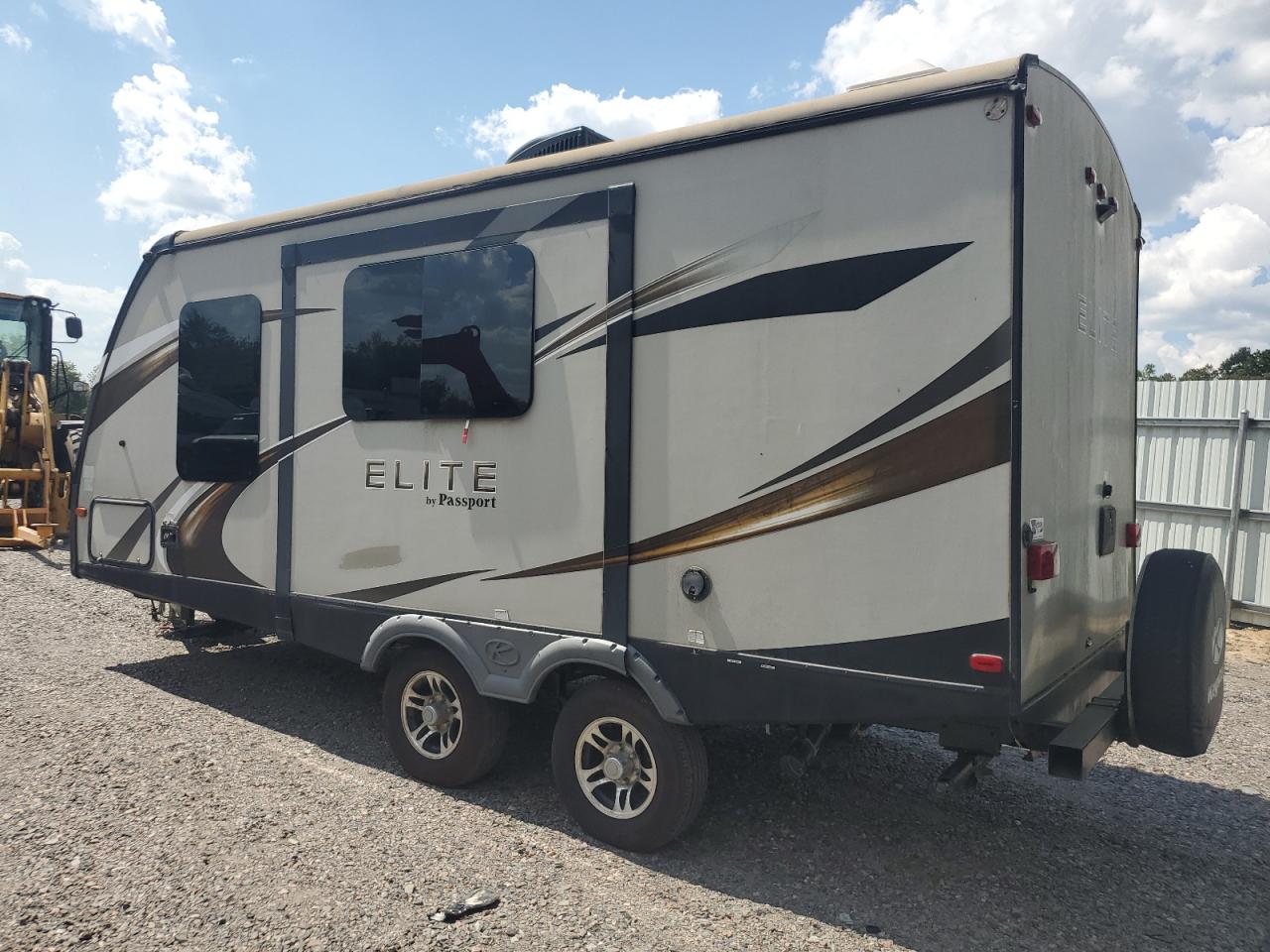 Lot #3282624089 2017 KEYSTONE UNKNOWN