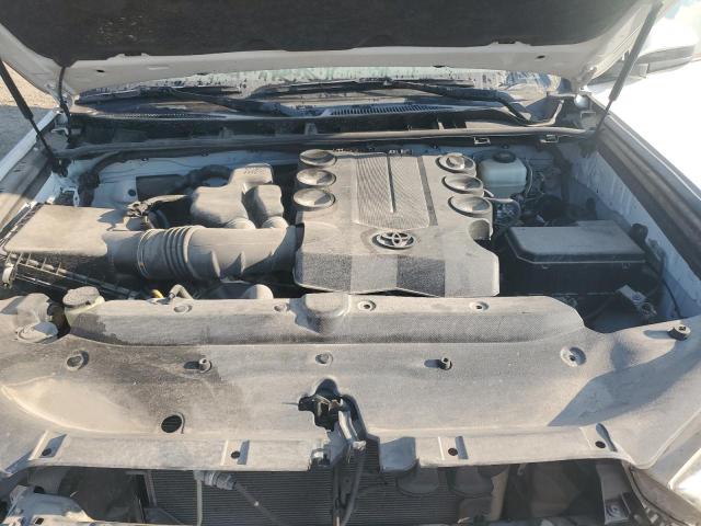 2019 TOYOTA 4RUNNER SR JTEBU5JR8K5717576