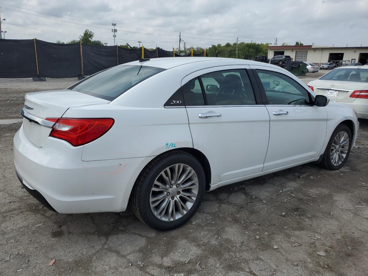 CHRYSLER 200 LIMITED