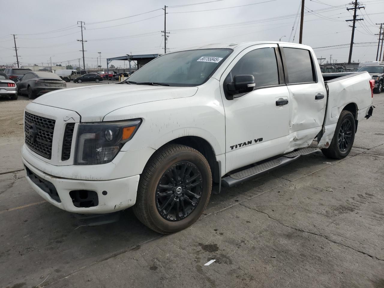 NISSAN TITAN SV