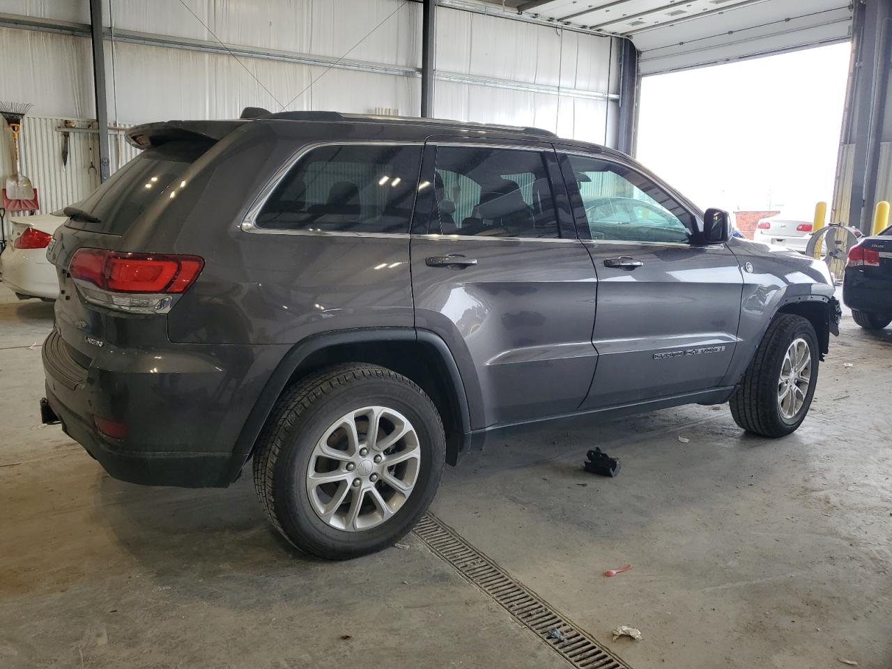 JEEP GRAND CHEROKEE LAREDO
