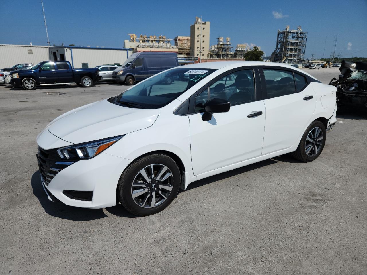 NISSAN VERSA S