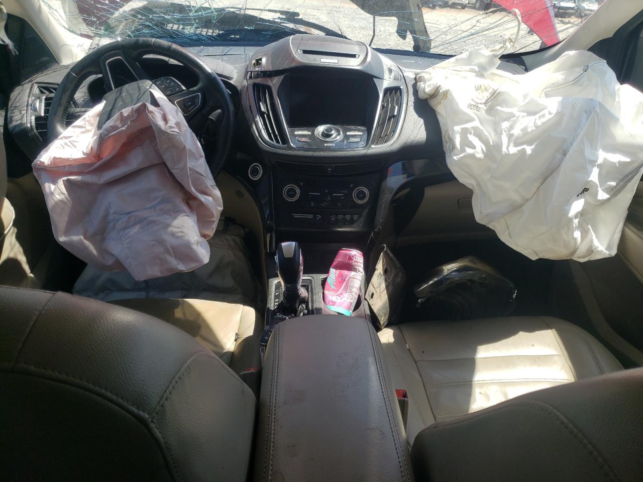 FORD ESCAPE TITANIUM