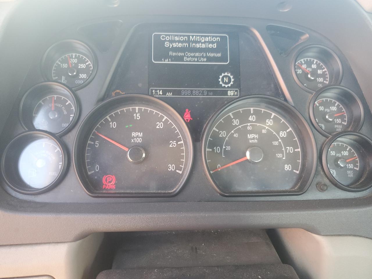 Lot #3261270934 2018 PETERBILT TRACTOR 579