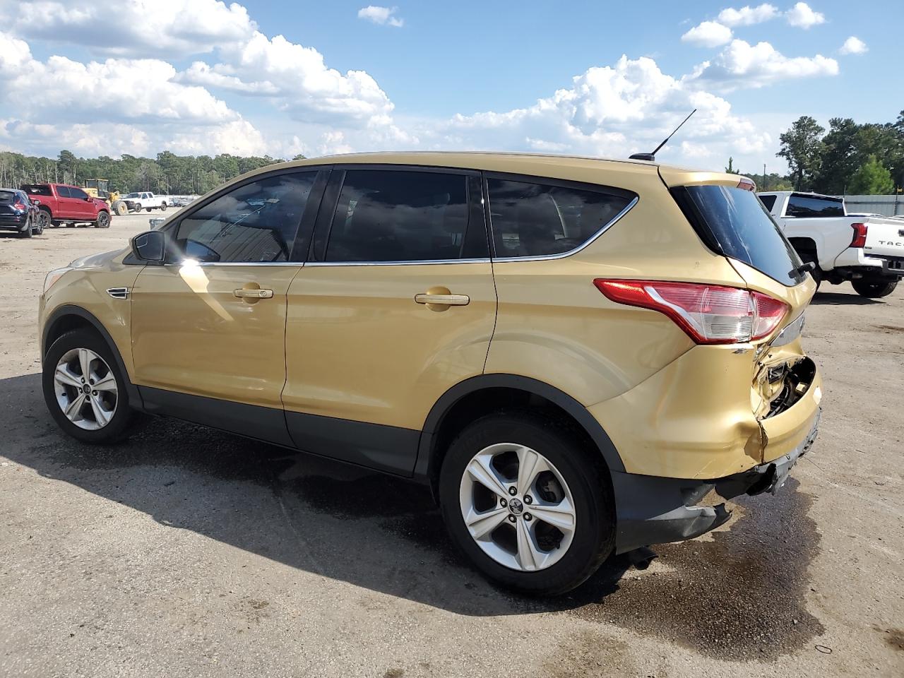 FORD ESCAPE SE